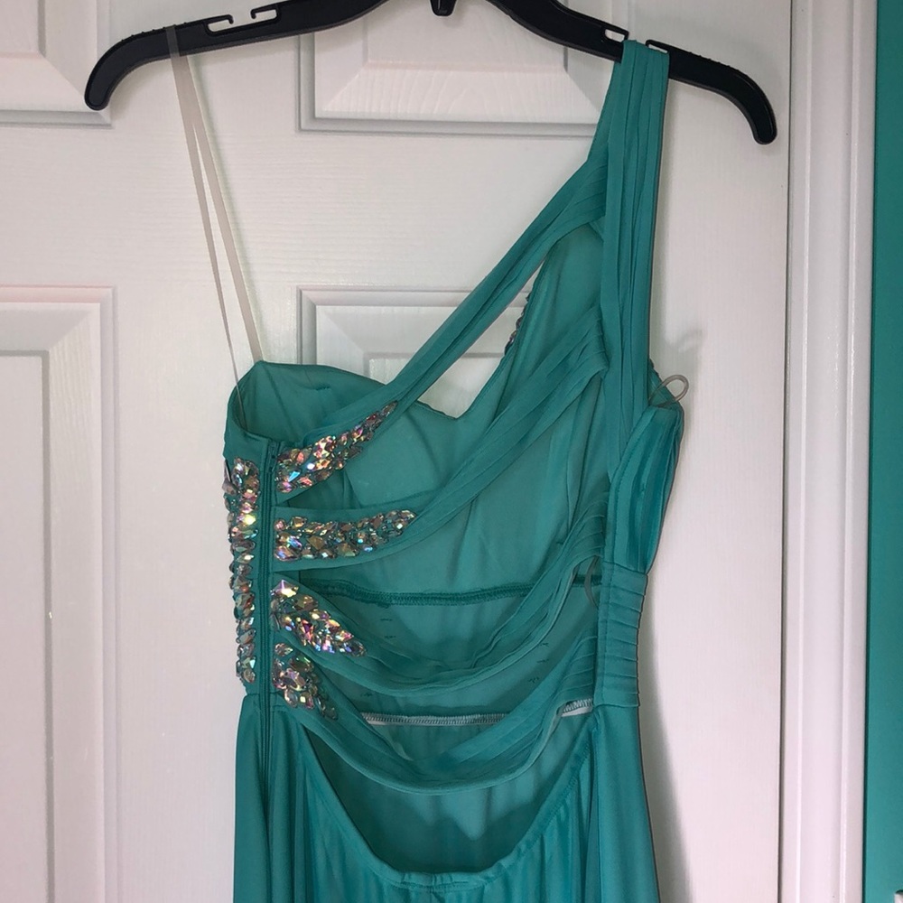 Prom Dress - Picture 3 of 7